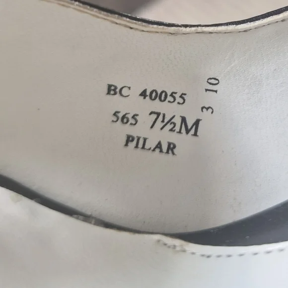 Apostrophe Black Leather Peep Toe Heels - Perforated Detail - 7.5M - Picture 2 of 6